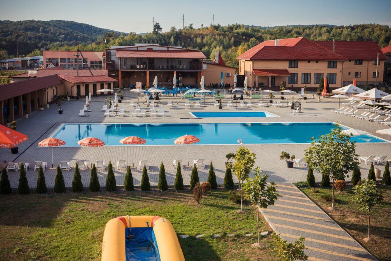 Illara Spa Hotel Irshava Eksteriør bilde