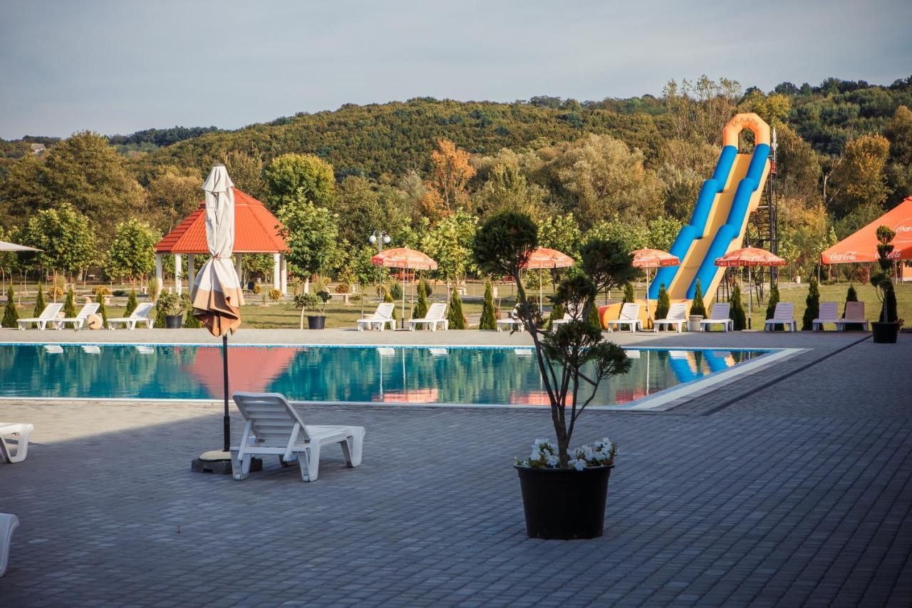 Illara Spa Hotel Irshava Eksteriør bilde